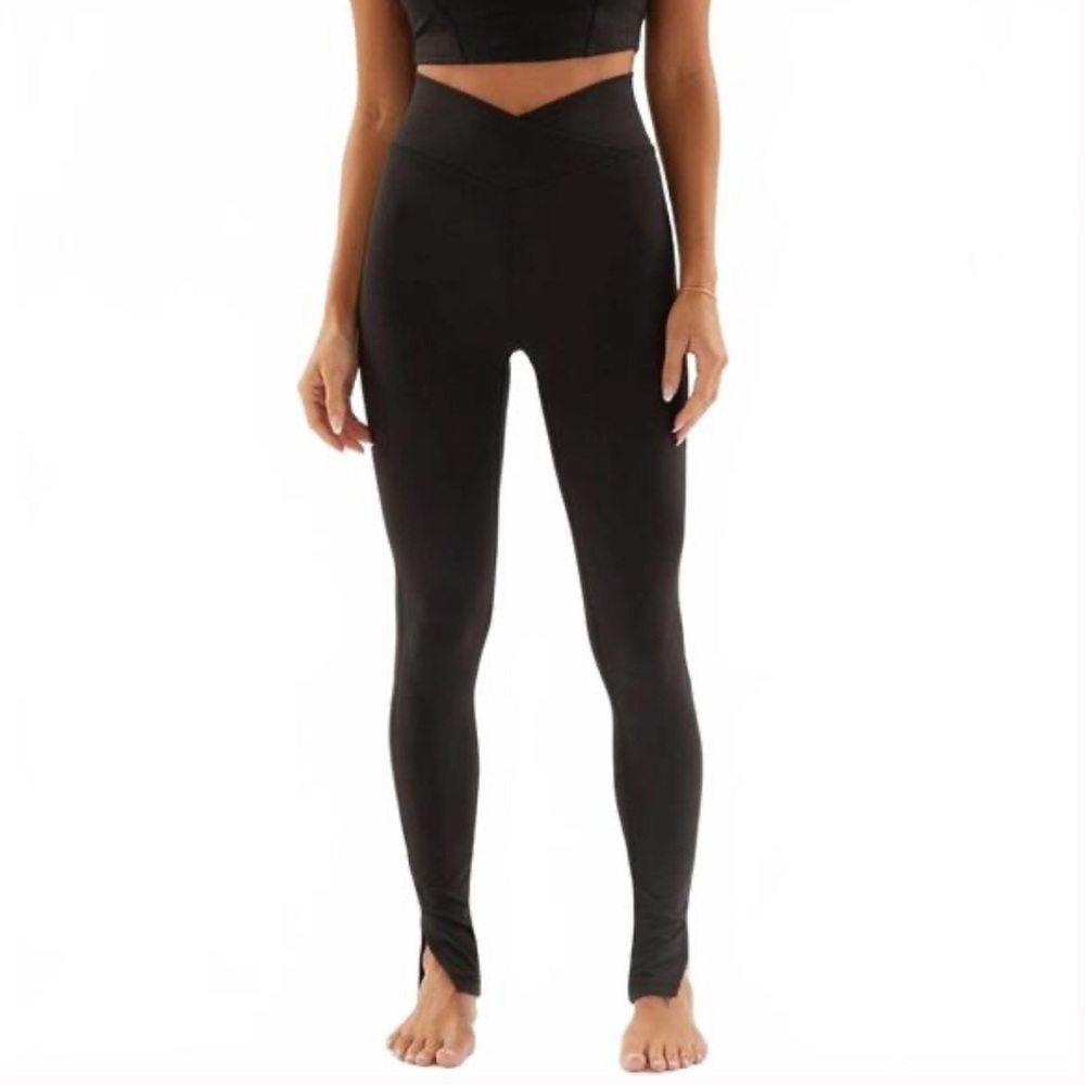 Pacsun PAC1980 Crossover Leggings/Yoga  Pants size M
